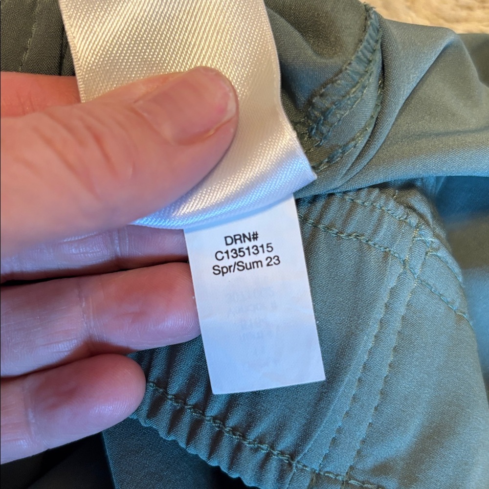 Eddie Bauer Women's Green Athletic, Hiking Pants, Size XS - Picture 9 of 12